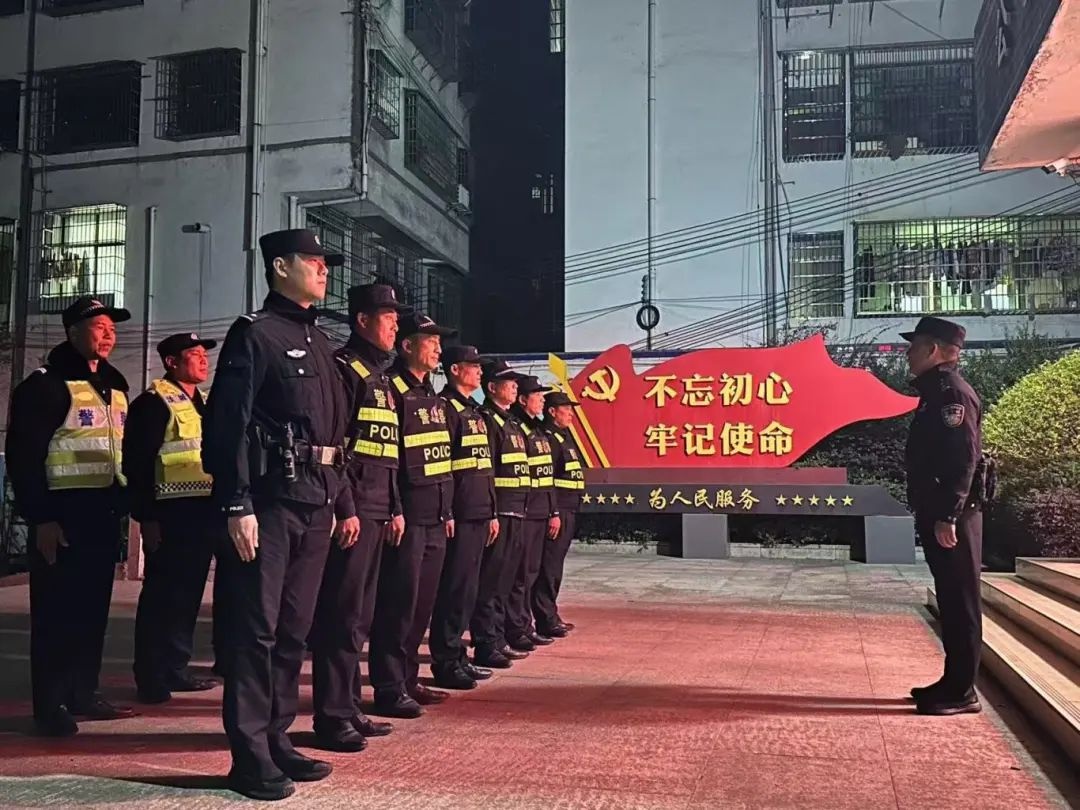2025蛇年新春，沙洲派出所民辅警坚守一线，守护沙洲平安，这担当谁能不赞  第4张