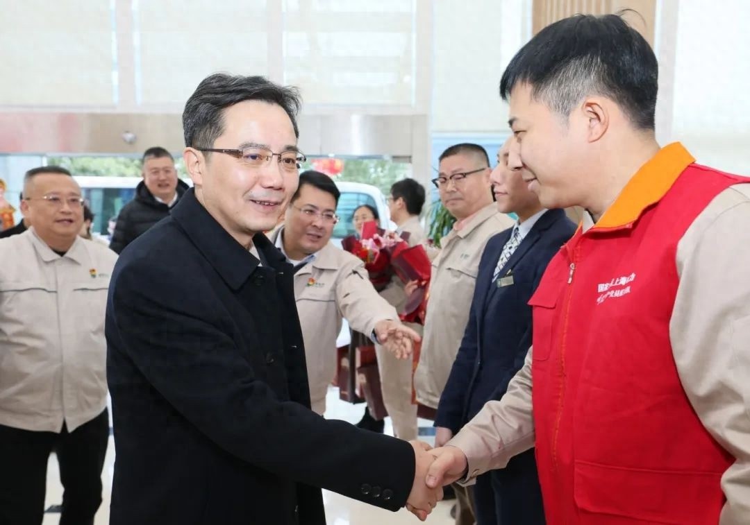 区委书记亲临一线！松江电力如何确保全区人民温暖过冬、亮堂过节？