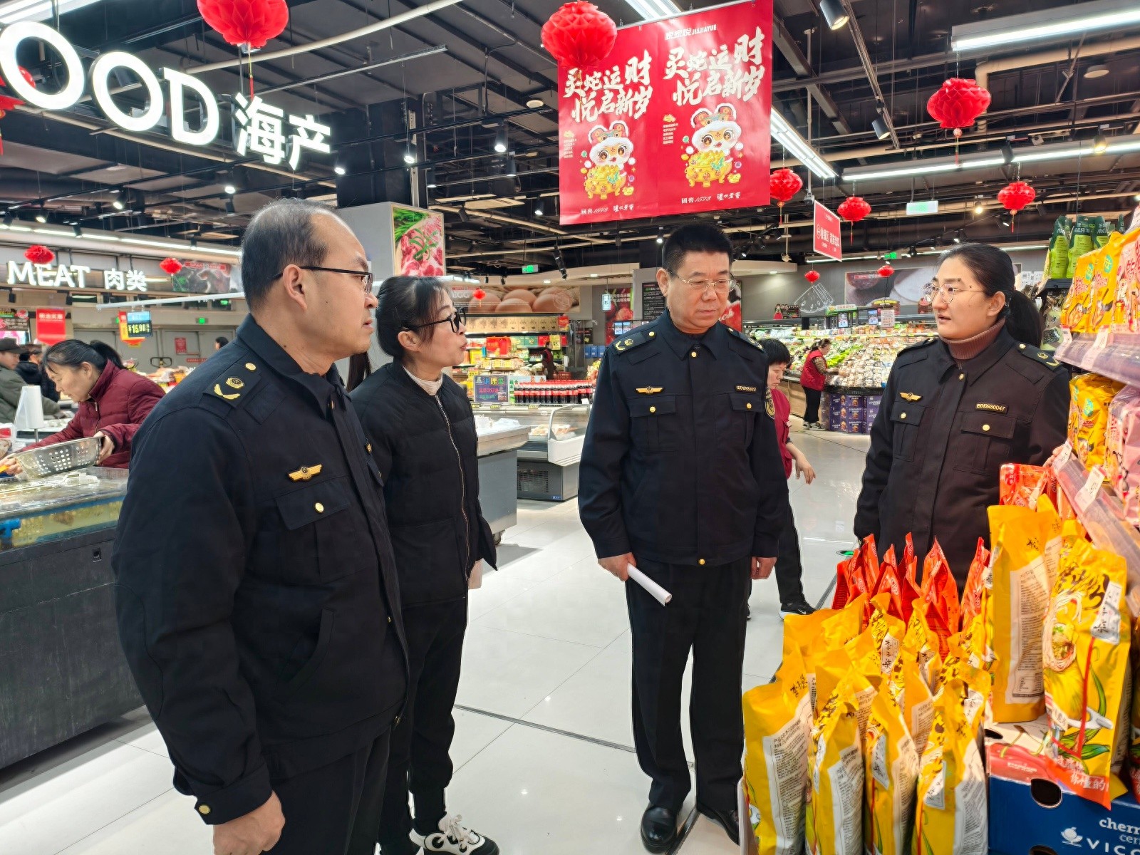 节日临近！检查紧盯多地食品安全，能否让你放心购年货？