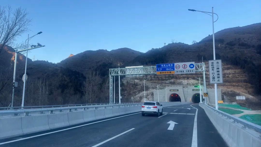 怀柔区雁栖湖北二路通车，市民出行时间缩短20分钟！你准备好体验了吗？  第3张