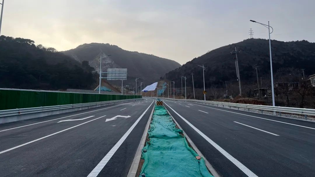 怀柔区雁栖湖北二路通车，市民出行时间缩短20分钟！你准备好体验了吗？  第5张