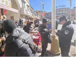 春节年货置办正忙，金塔路警务站安全排查，能否守护百姓平安过年？