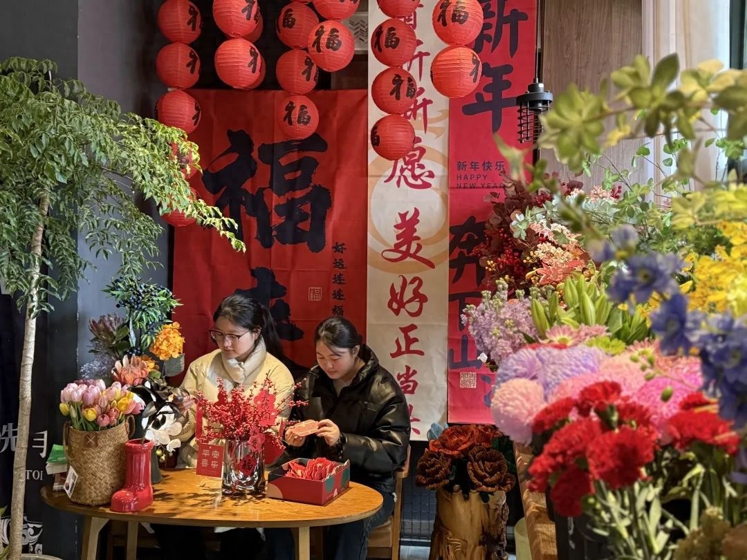 新春将至，年宵花成市民迎春必备！年宵花究竟有何独特魅力？