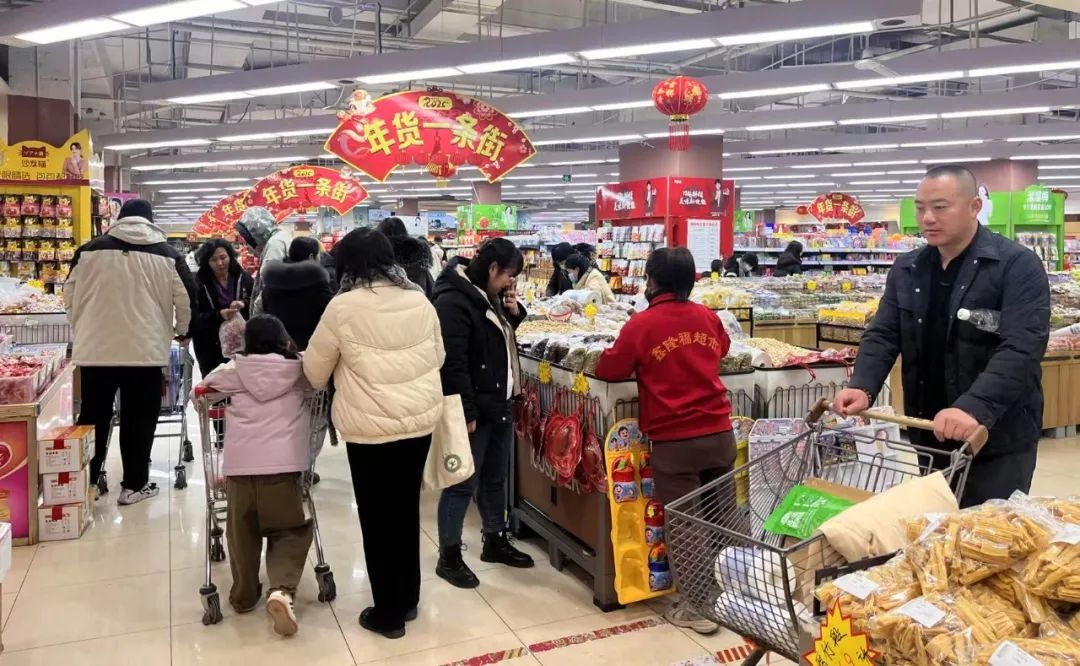 春节将近！平庄城区新春亮化与年货市集双添彩，年味怎能不浓？  第3张