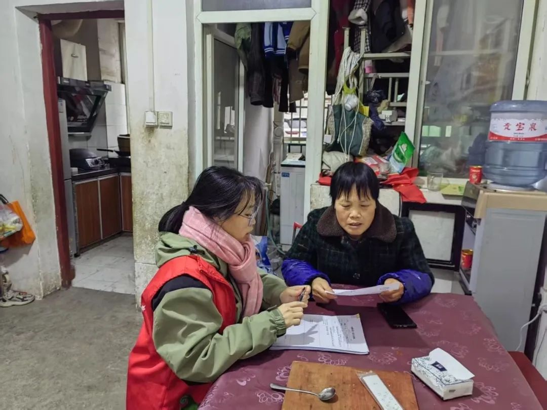 铜仁市阳光志愿者协会如何用书法和剪纸为社区儿童护航？  第8张