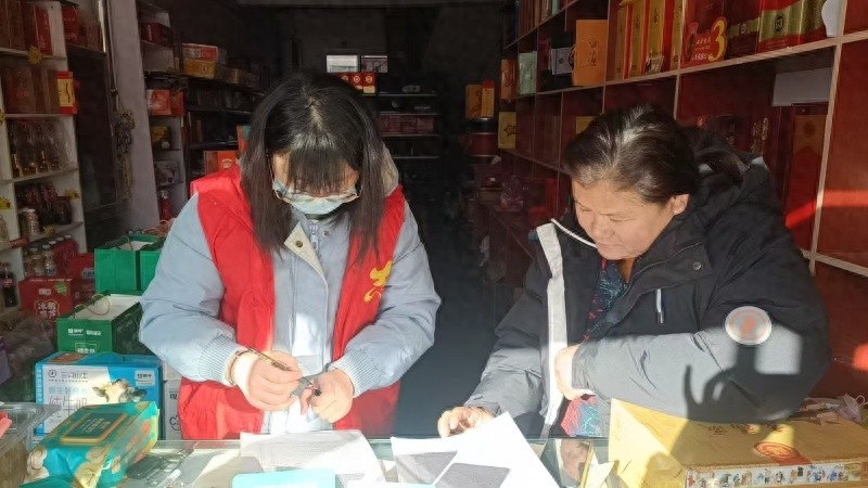 金乡县如何通过网格化管理实现食品安全社会共治共享？