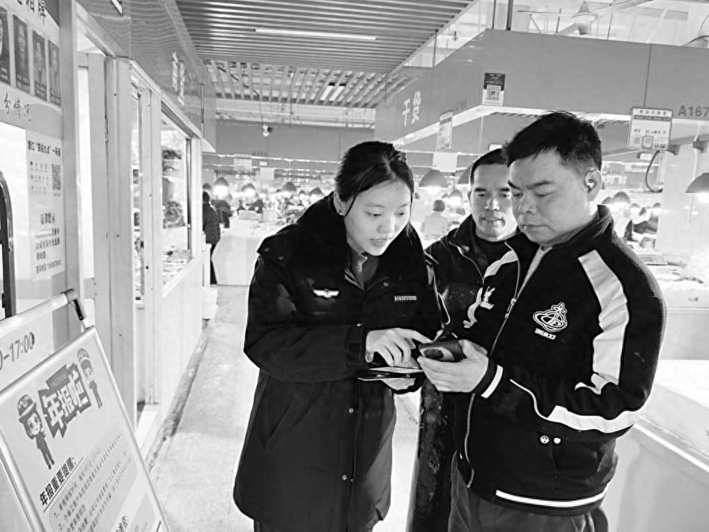 年报服务流动驿站开到家门口，个体工商户的福音来了