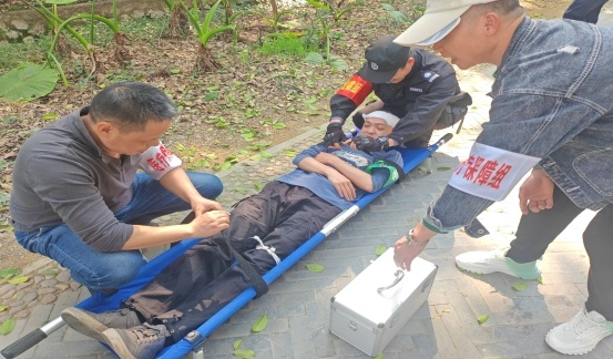 突发山体滑坡！七星景区如何保障游客安全？  第2张