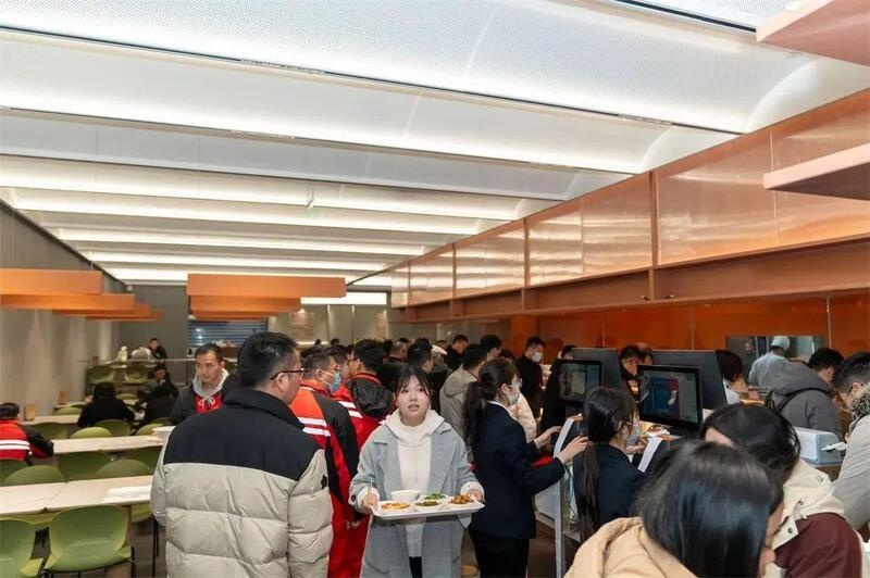 地铁站内竟开食堂？苏州广济南大食堂日均服务2600单，周边商业暴涨30%  第3张