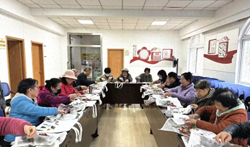 想要把春天永远封存于指尖？这场植物拓染活动让你实现美好愿景
