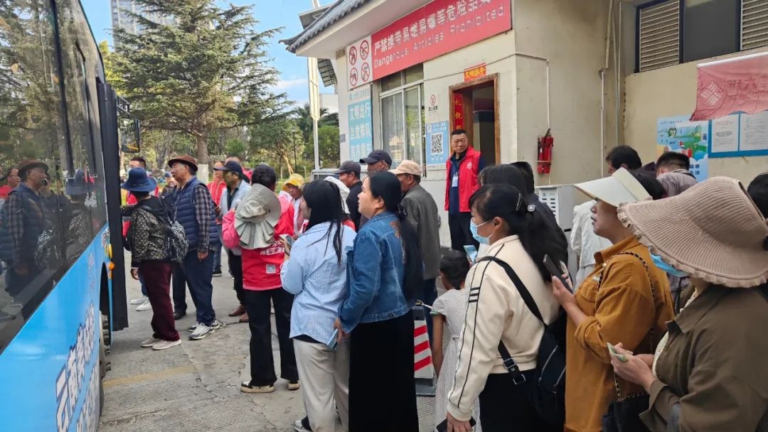 大理公交如何安全运送99.3万人次？揭秘三月街民族节运输奇迹  第2张