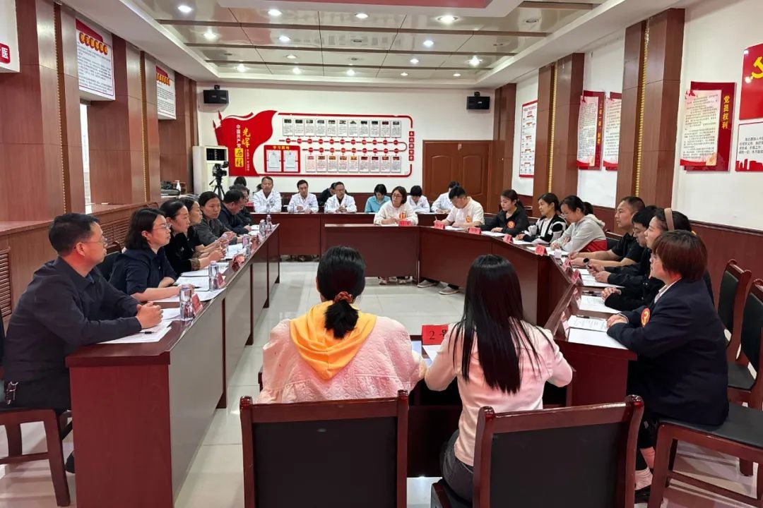 赞皇县中医医院干部擂台赛震撼来袭！40余名选手同台竞技，谁将问鼎冠军？  第3张