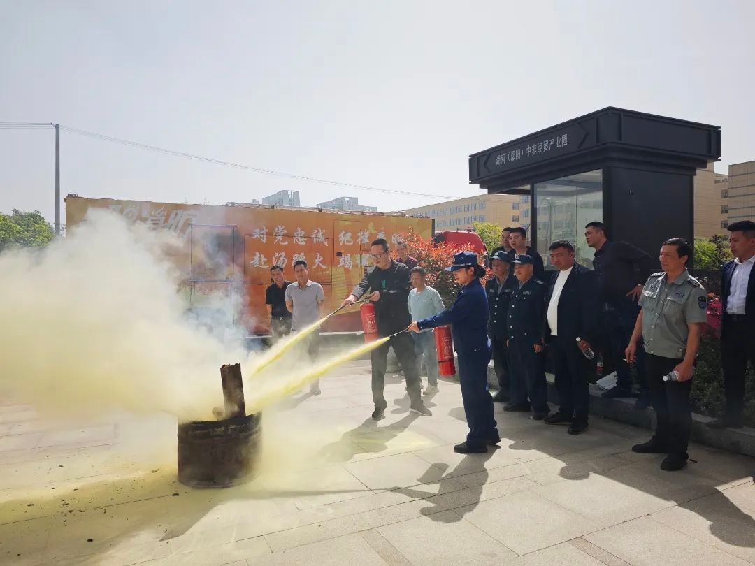 湖南消防创新推出移动课堂，竟让市民纷纷拍照合影！这是什么神奇操作？  第6张