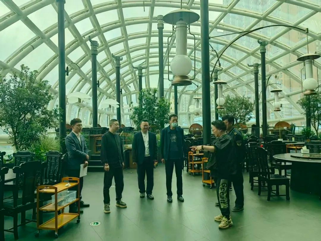 五一假期贵阳旅游火爆！花果园商圈安全大检查，你的出行安全有保障了吗？  第3张