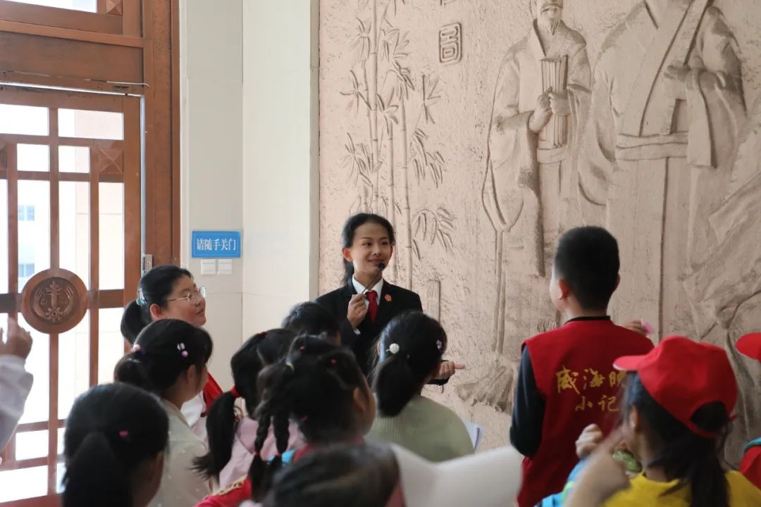 小记者变身小法官！这场司法研学之旅如何点燃孩子们的法治梦想？  第4张