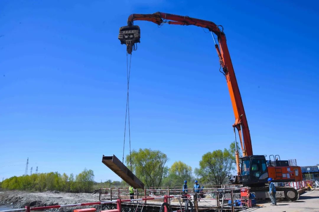 4月25日辽河上的曙光大桥改建工程，你知道有多重要吗？  第2张