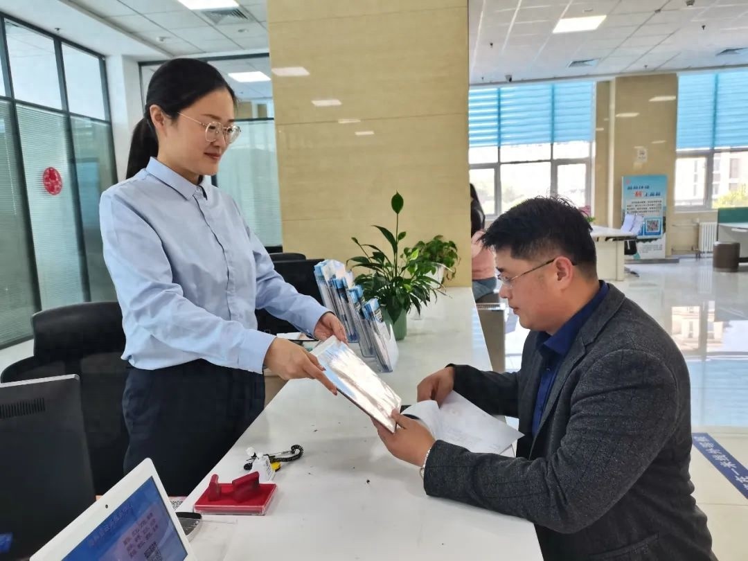 临朐县行政审批服务局提升政务服务能力，群众足不出户能办事？