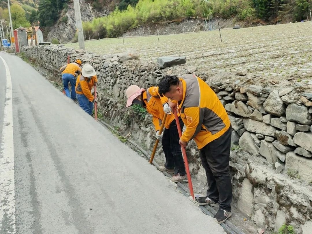 汛期和五一将至，理县公路管理分局如何保障道路安全畅通？