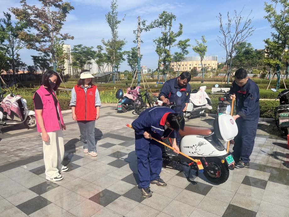云和社区免费清洗电动车？便民服务进社区，这波操作太暖心  第2张