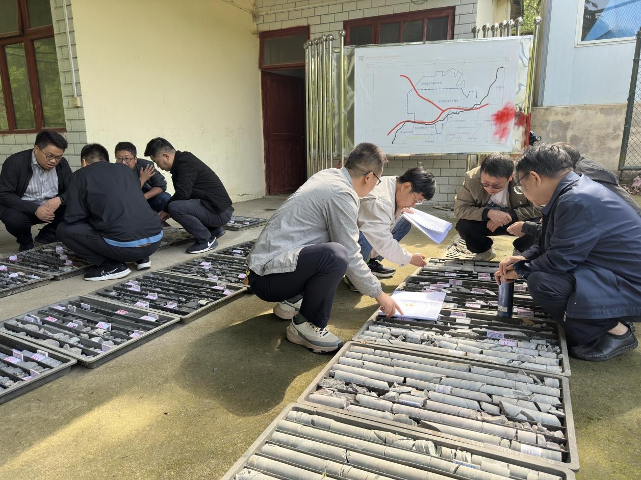 4月24至25日!贵州省这一项目通过野外验收,磷矿资源量超大型? 第2张 4月24至25日!贵州省这一项目通过野外验收,磷矿资源量超大型? 第2张