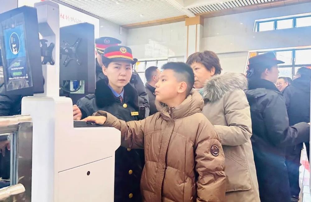 2025年1月27日！左权至太原客运列车始发，老区人民的梦想照进现实了  第2张