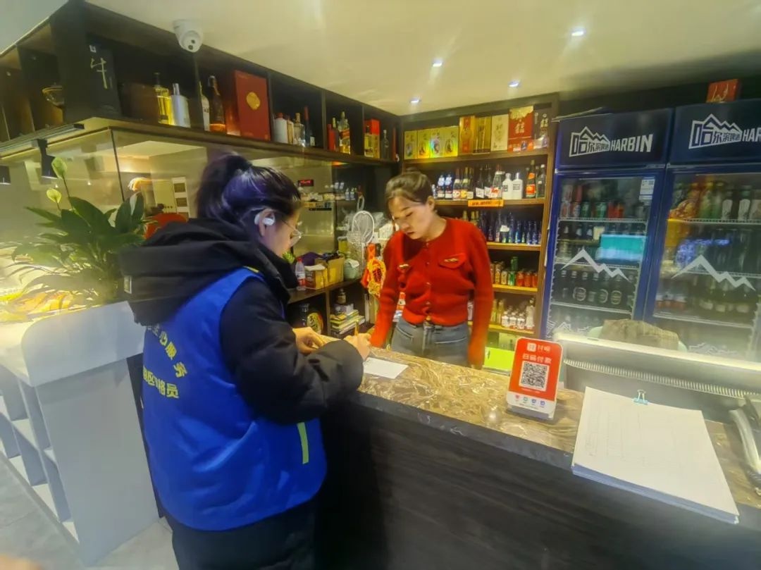 万家灯火背后，谁在默默守护我们的平安喜乐？揭秘网格员的坚守与付出  第6张