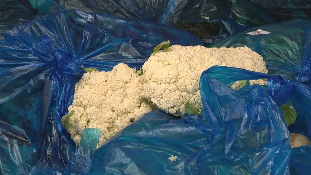 春节囤菜大作战！上海人为何疯狂抢购这些平价蔬菜？  第2张
