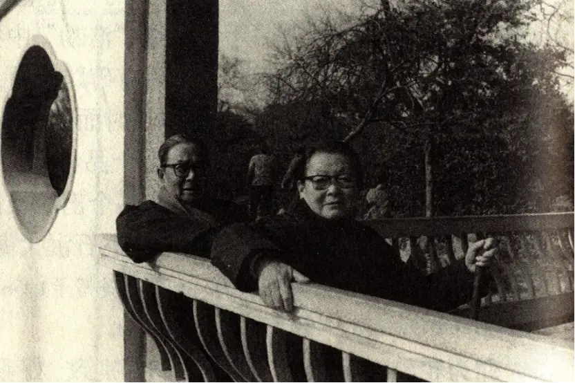 施蛰存：为何他笔下的女性角色如此鲜活？揭秘他与女作家们的深厚情谊  第6张