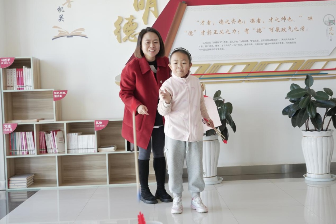 金龙辞旧，昆明市纪委监委新春活动大闯关！集贴纸领书签，你心动了吗？  第4张