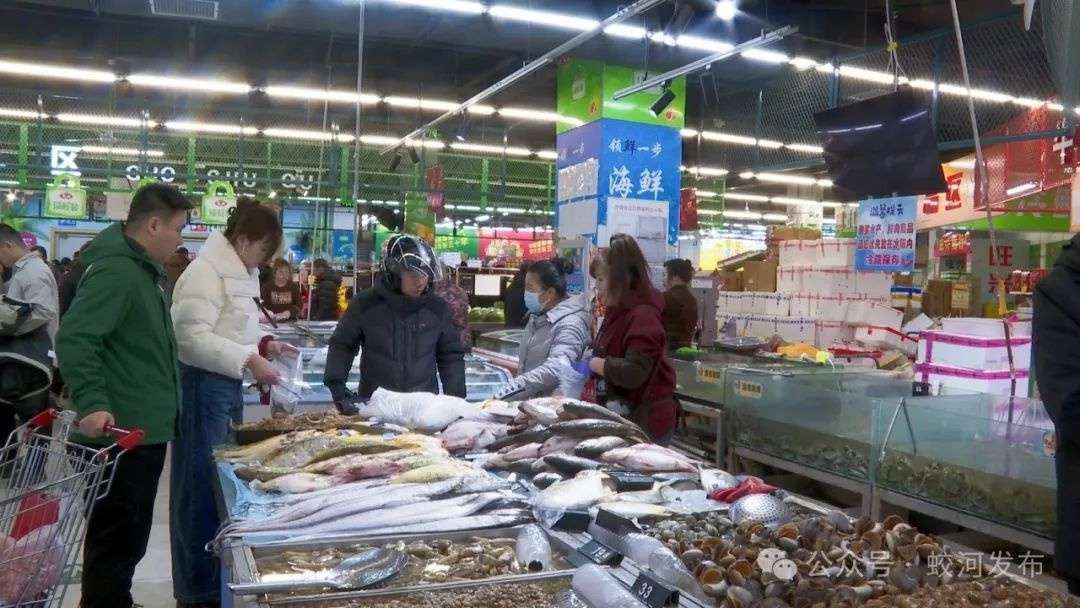 1月27日蛟河市市长王威春节慰问检查！供水、市场保障有何重点？  第4张