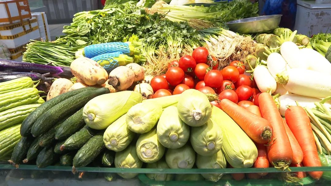 春节菜篮子大揭秘:龙川市民如何轻松拎稳节日餐桌? 第2张 春节菜篮子大揭秘:龙川市民如何轻松拎稳节日餐桌? 第2张