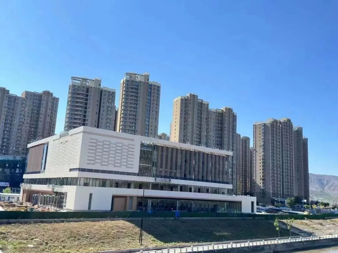 承德市图书馆新馆开馆,为何成为城市文化新地标? 第2张 承德市图书馆新馆开馆,为何成为城市文化新地标? 第2张