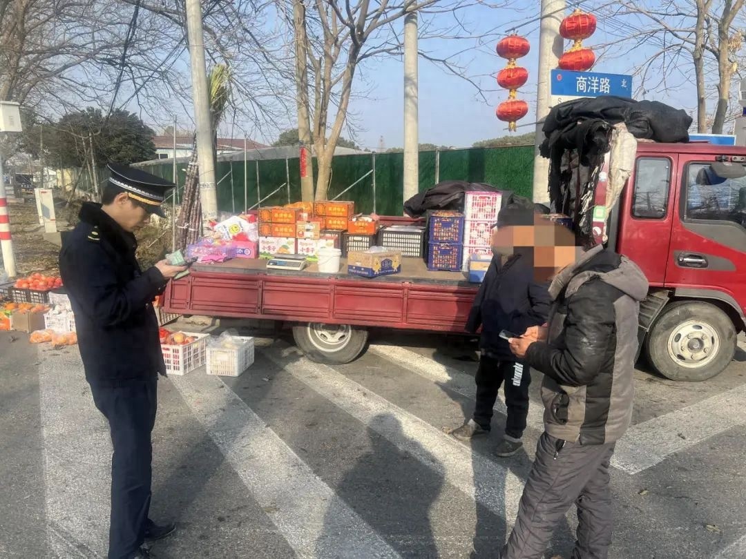金泽镇如何打造整洁有序的市容环境？新春专项整治行动揭秘  第1张