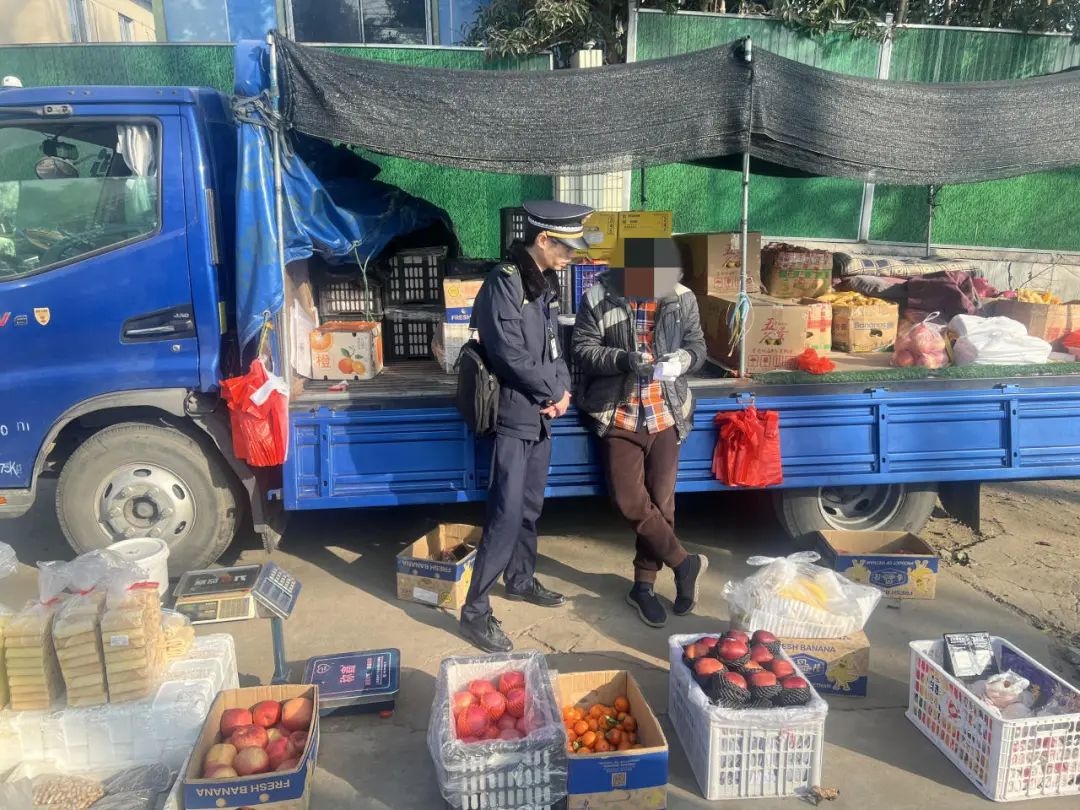 金泽镇如何打造整洁有序的市容环境？新春专项整治行动揭秘  第2张