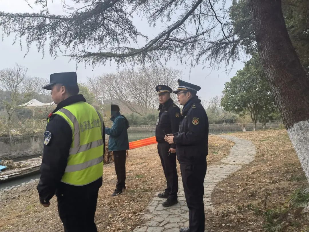 金泽镇如何打造整洁有序的市容环境？新春专项整治行动揭秘  第3张