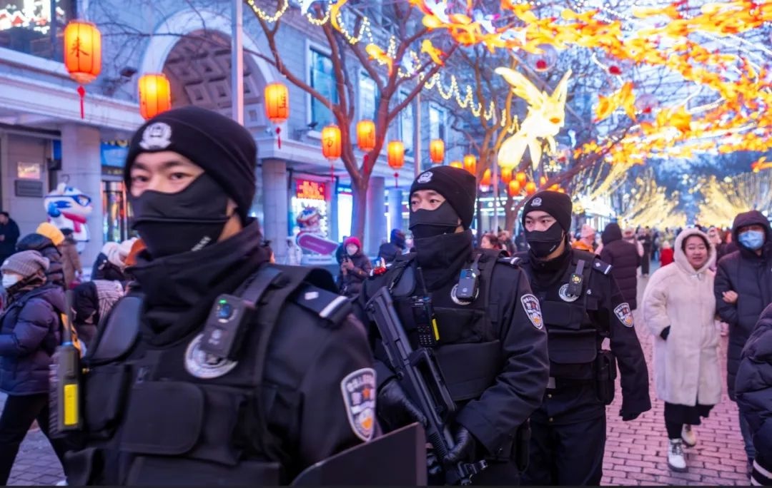 除夕夜，谁在守护冰城的平安？揭秘哈尔滨民警辅警的坚守与担当  第6张