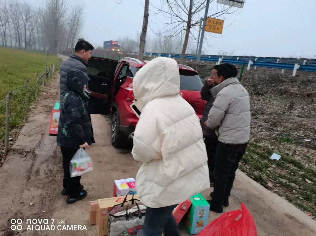 西华迟营爱心捐赠！谁带给贫困儿童希望？