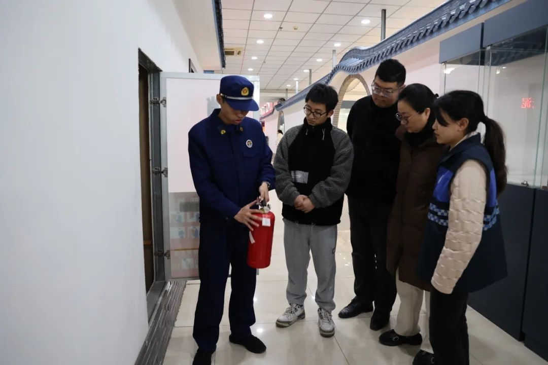 九小场所消防安全隐患大揭秘！你知道火灾发生时如何快速逃生吗？  第3张