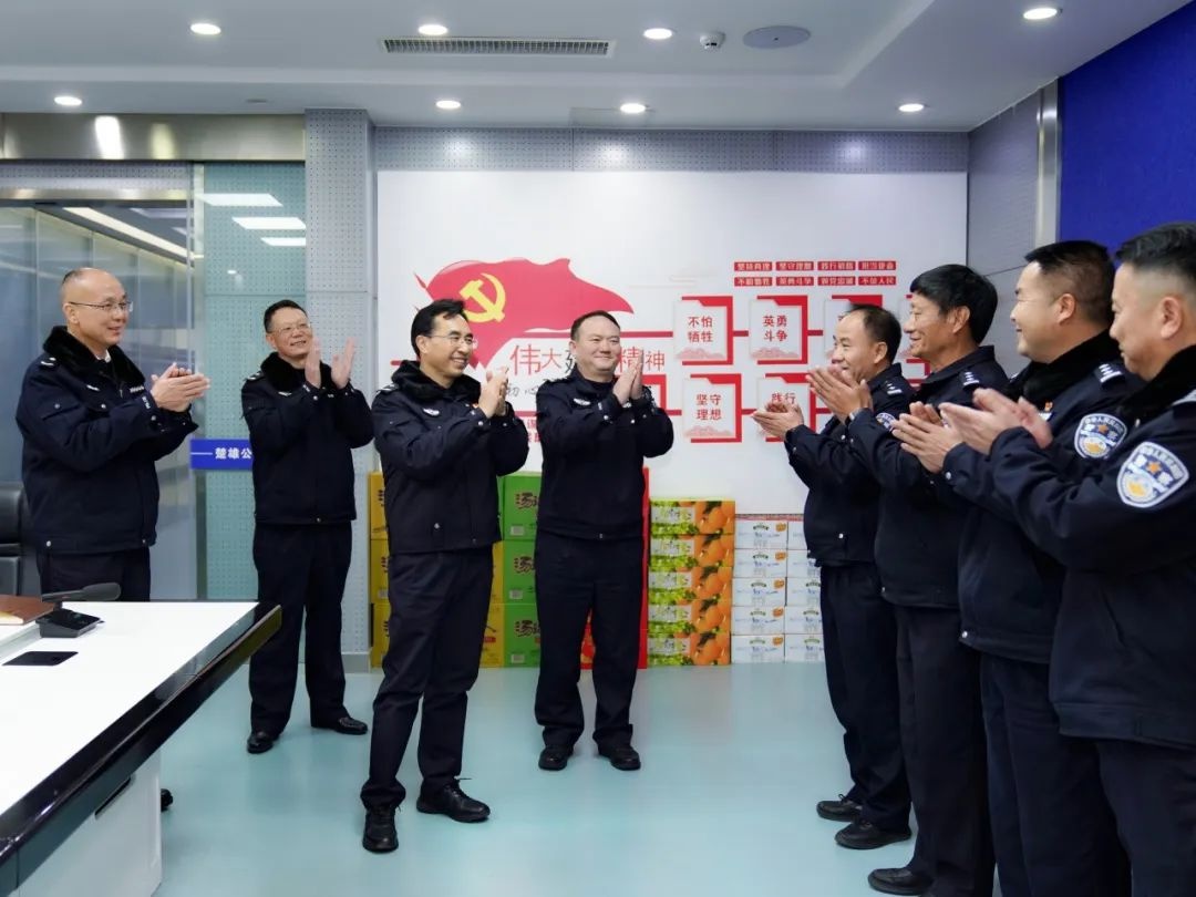州公安局局长督导春节安保，如何确保平安祥和？  第3张