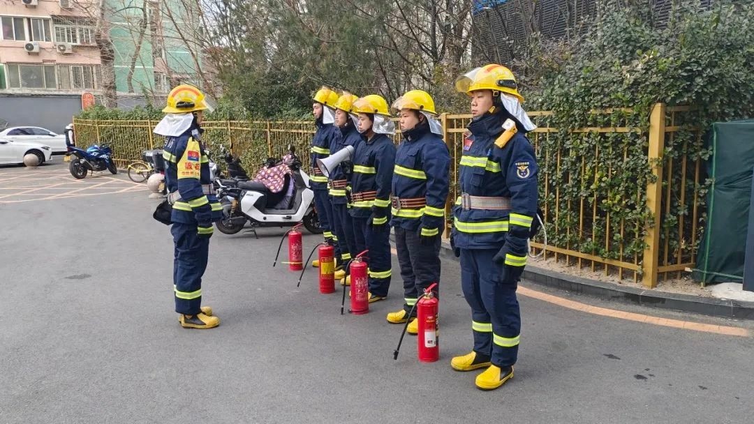 西城区消防员如何确保节日安全？他们的行动让你安心过节  第1张