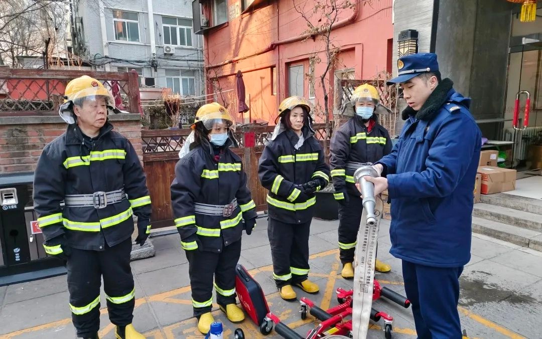 西城区消防员如何确保节日安全？他们的行动让你安心过节  第8张