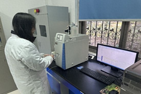 春节临近！水域管理处假期坚守，水质监测背后有何深意？  第1张