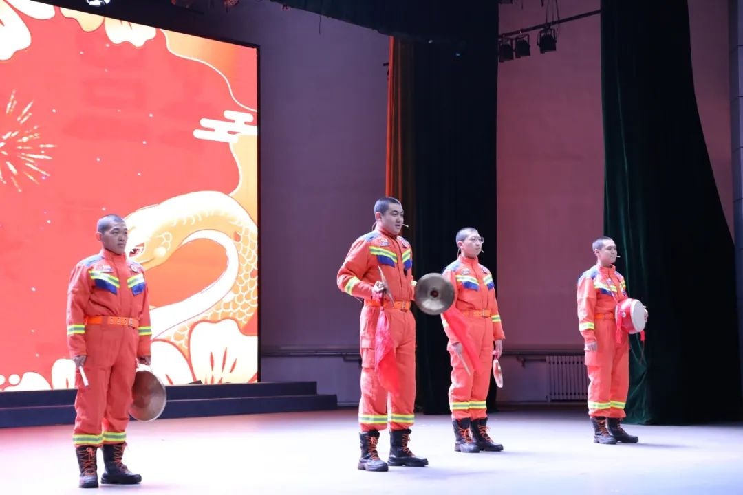 长治消防新训大队迎新春联欢会：13个精彩节目，你最喜欢哪一个？  第7张