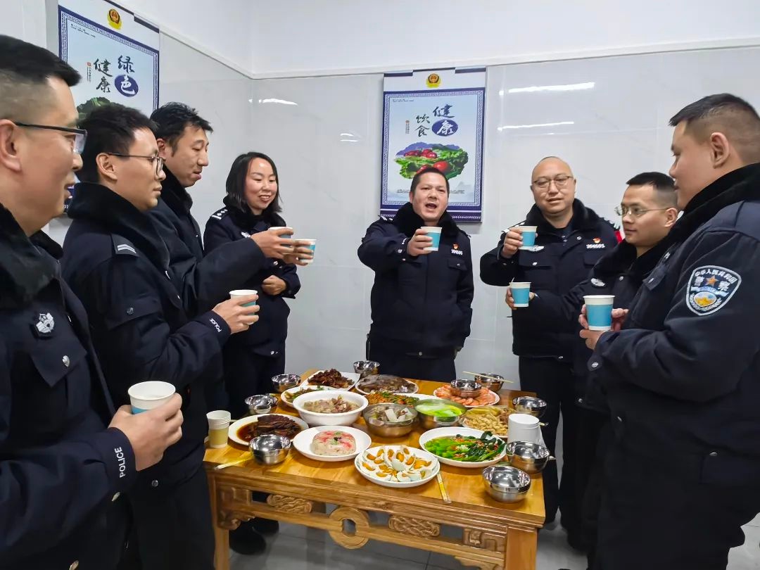 经开公安分局年夜饭大揭秘：警营里的团圆饭竟然这么特别  第2张
