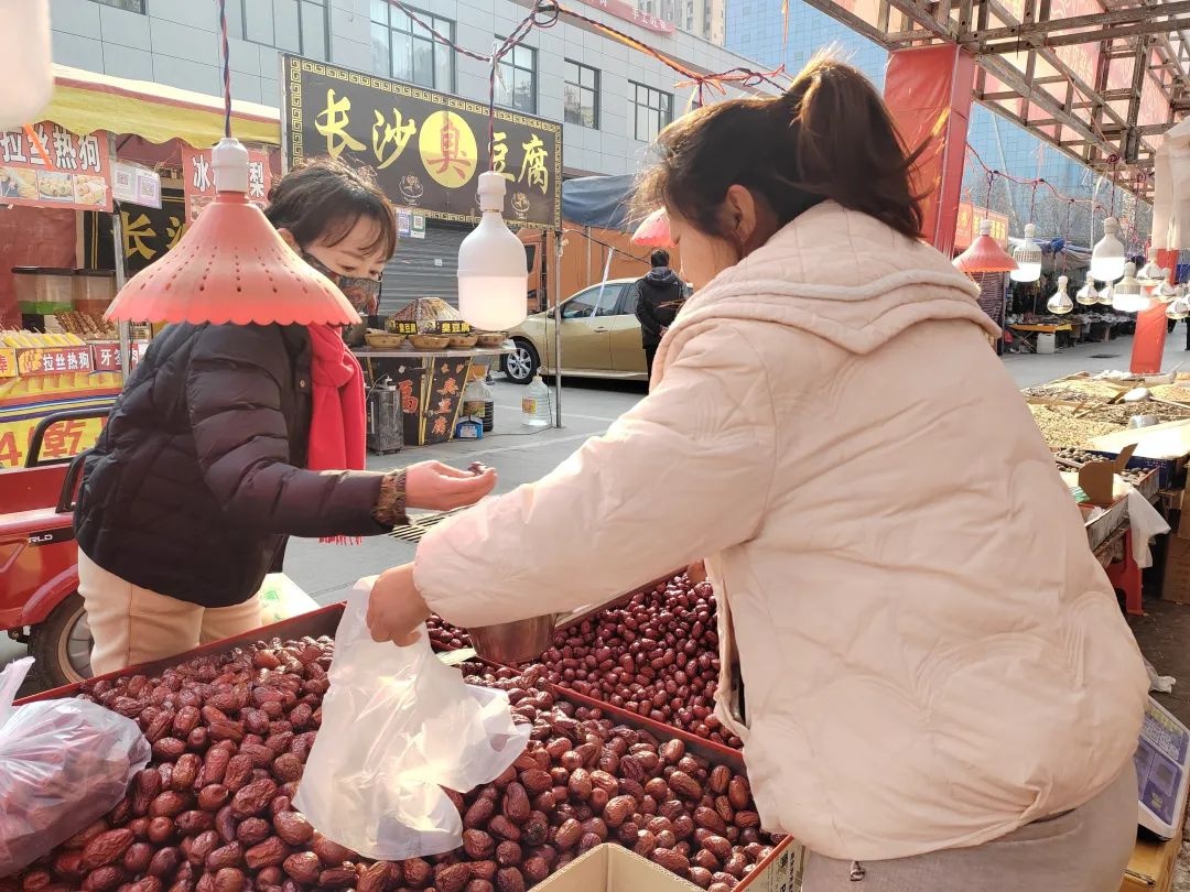 春节年货哪里买？金塔农贸市场年货节一站式满足你的购物需求