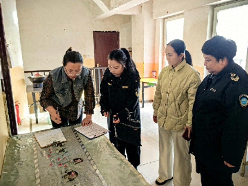 阿拉善高新区联合多部门开展安全检查，你的孩子安全吗？  第1张