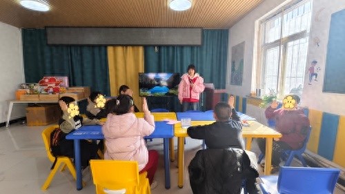 如何用一部电影点亮困境儿童的‘心’能量？揭秘心理疏导的神奇力量