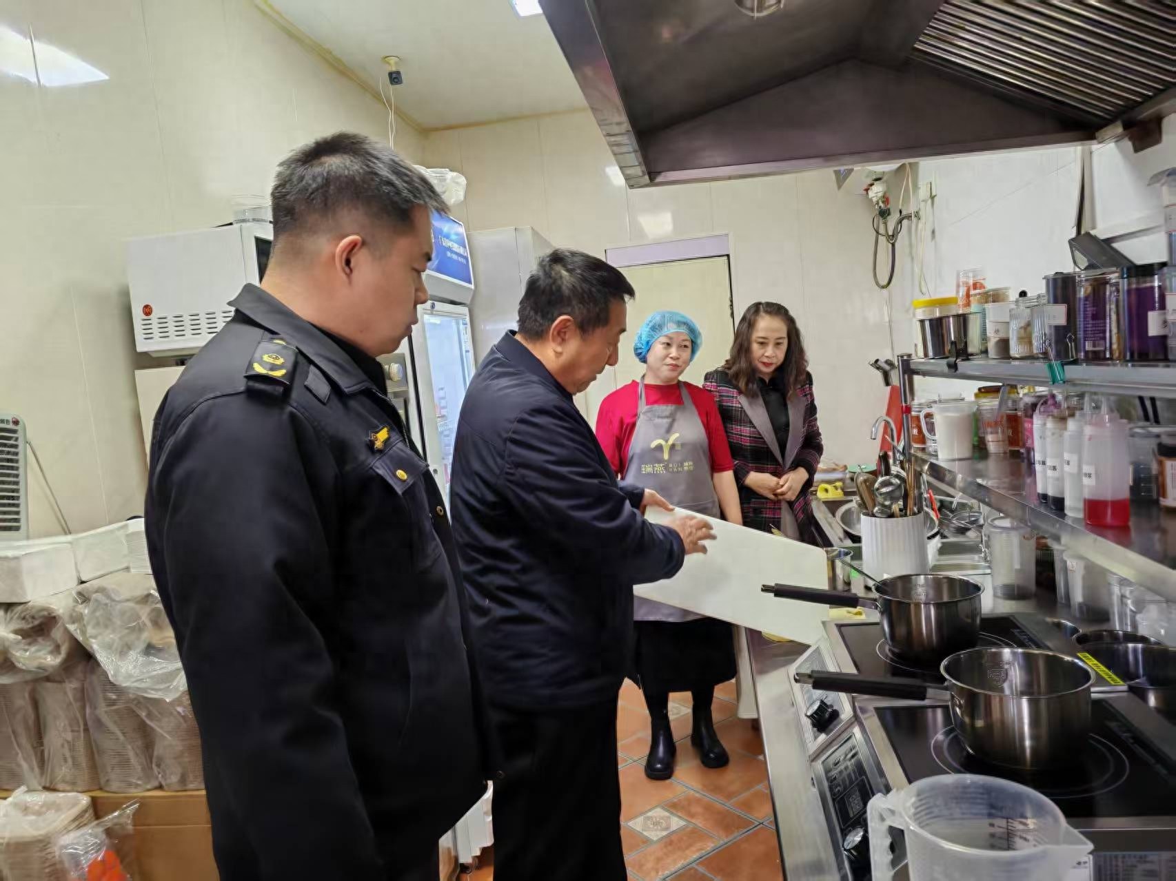 你知道吗？玉泉区外卖餐饮大整顿，食品安全再升级