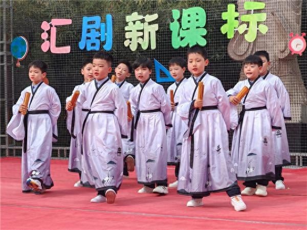 第五届课本剧展演震撼来袭！孩子们如何通过表演变身小导演、小演员？