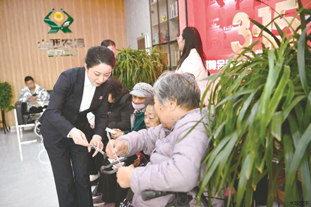 金融反诈进社区！居民钱袋子的守护战，你还不关注？